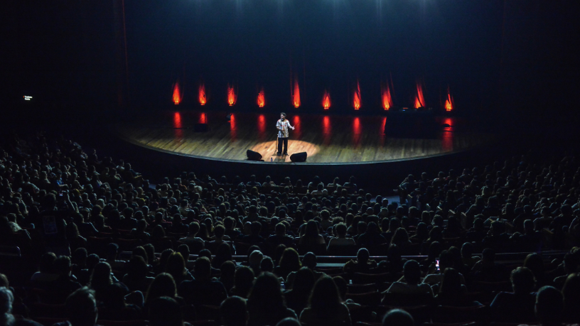 Depois de passar por 74 cidades, Gio Lisboa finaliza o ano em Erechim em produção da Non Stop (Créditos: Clara Lins)