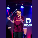 Gio Lisboa encerra sua agenda de 2025 em Erechim após turnê por 74 cidades, em projeto da Non Stop (Créditos: Clara Lins)